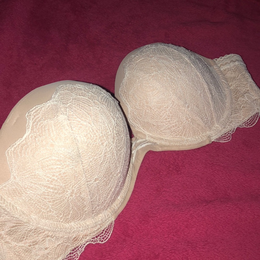 Victoria’s Secret Very Sexy bra